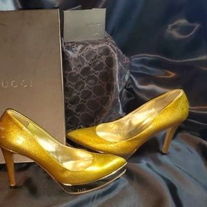 Gucci Gold Pumps